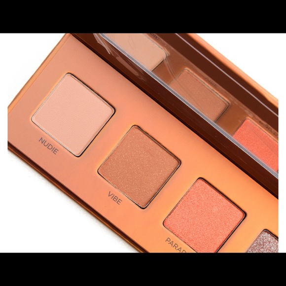 Urban Decay Lightbeam makeup palette - Picture 2 of 4